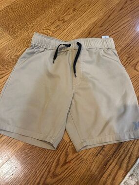 Hurley Casual Drawstring Shorts in Khaki size 8
